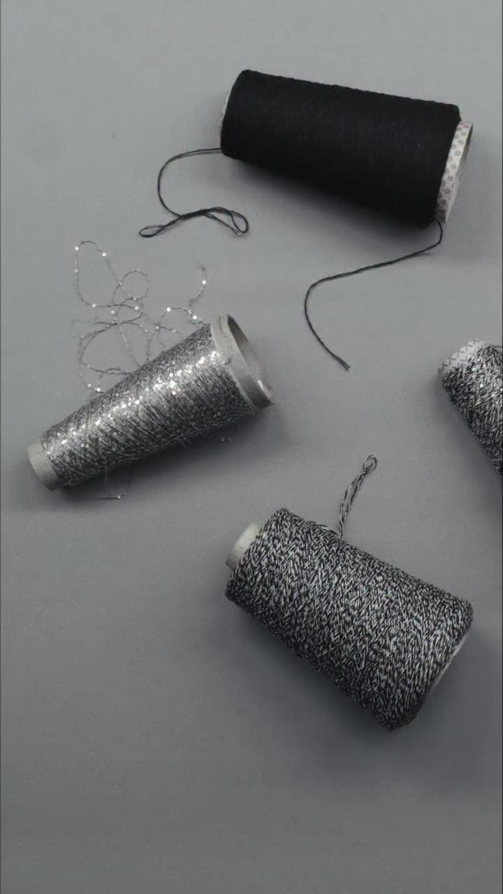 Dior Médaillon Messenger. Speckled knit and precise construction come together…