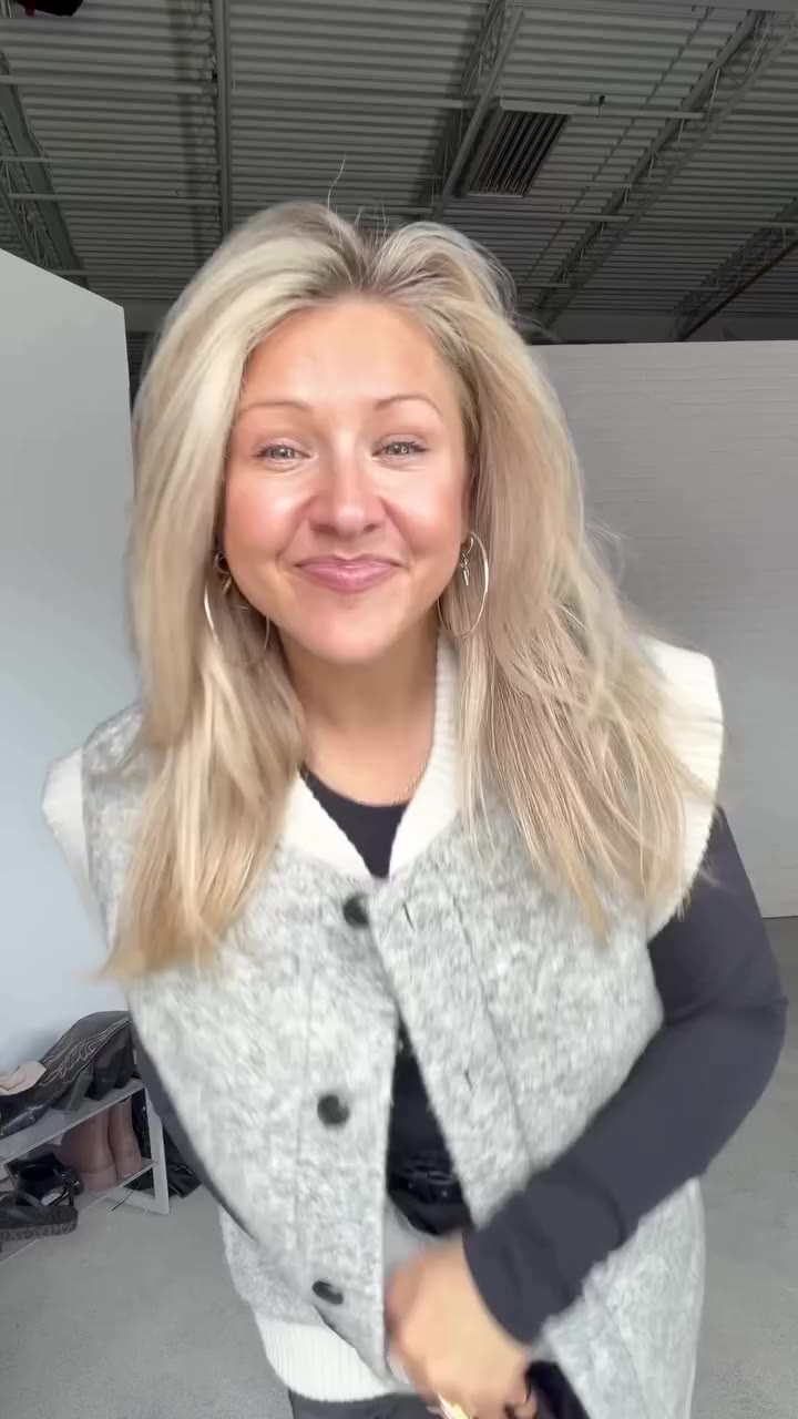 3 façons de styler notre veste Tony selon Joelle. 💁‍♀️ Tu es plutôt 1, 2 ou 3?