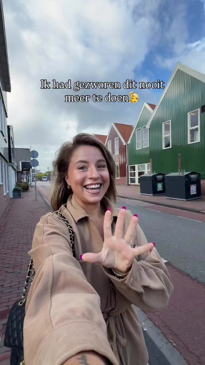 @byyoel you did that! Zo ongelofelijk blij met mijn nieuwe haarkleur🥹😍🥰