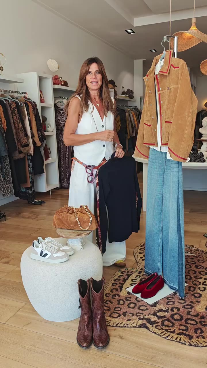El reel de hoy es para una prenda muy especial Está chaqueta de ante con tokes…