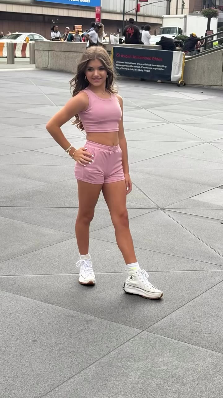 BTS shoot for Amazon, with Mike Chaiken#! I love this outfit. I’ll be posting…