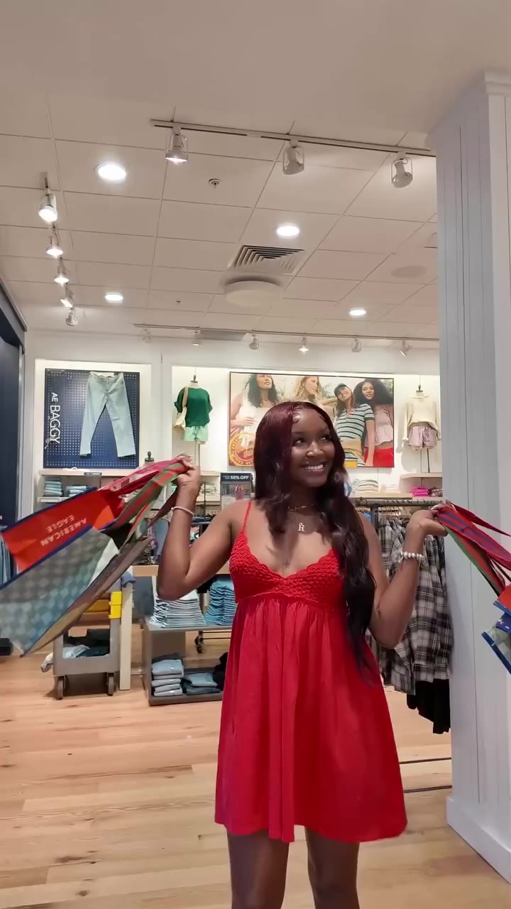 @raemariiie same time next week?? 🥰 @thebadst1937 #AEoncampus