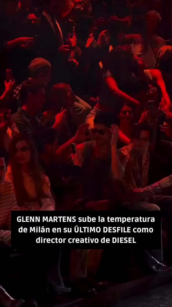 ¿Una orgía en mitad de Milan Fashion Week? Casi. 🔥 Para despedirse de @Diesel…