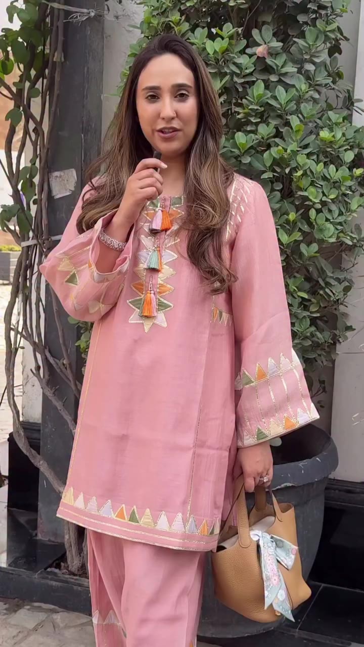 Spotted the creative force behind Rysa - @nehavasdevlamba in our cupcake kurta…