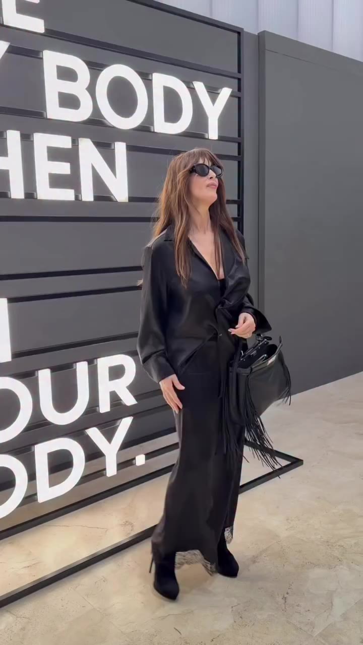 Après avoir assisté à #VogueWorld Milan, @MonicaBellucciOfficiel est présente…