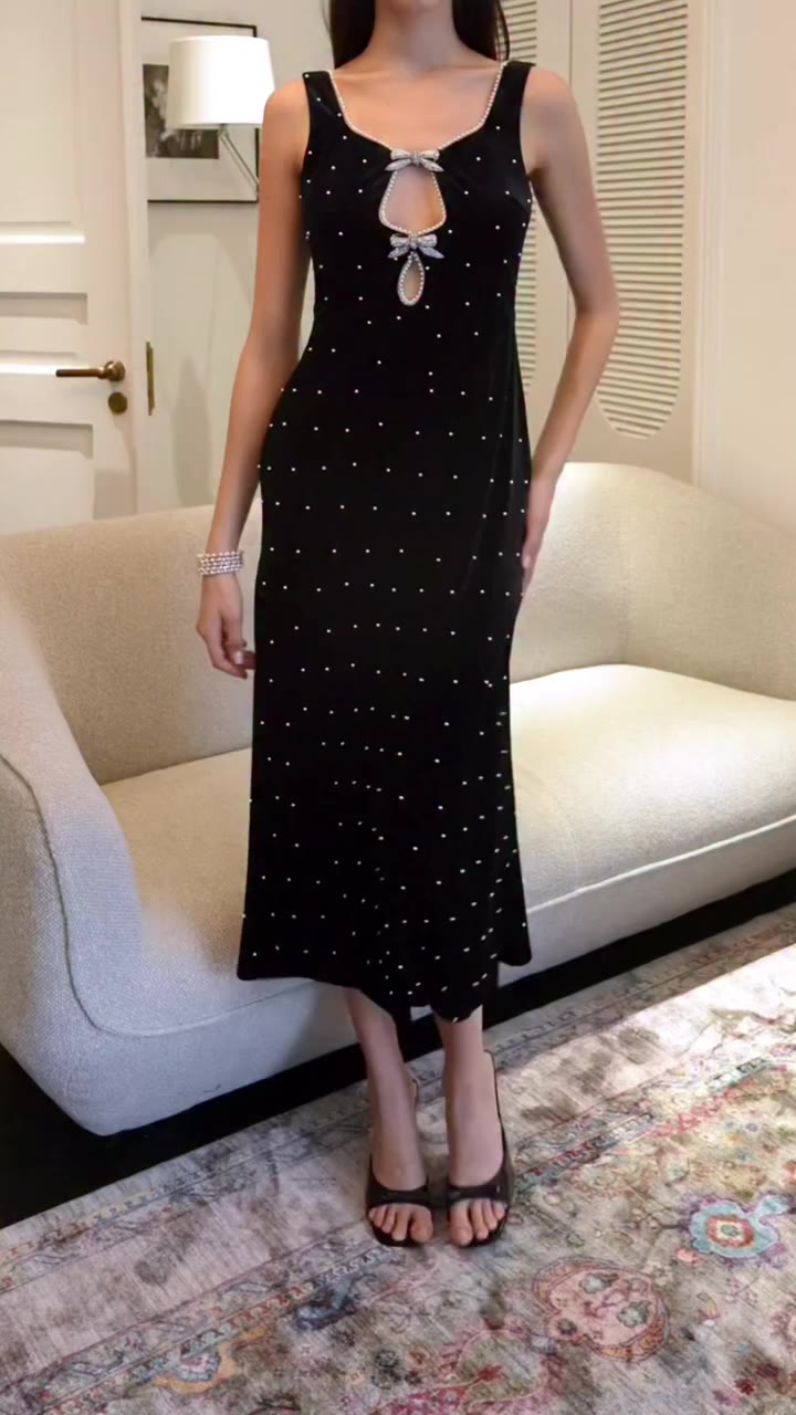 Pearl dotted velvet elegance ✨