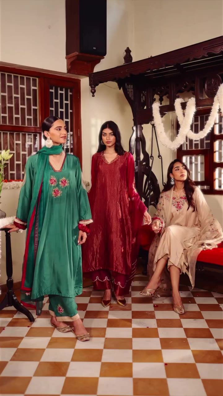 There’s something about festive dressing that feels best when it’s shared…