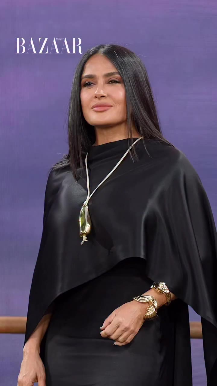 @salmahayek celebra el talento mexicano en Londres. 🇲🇽✨ La actriz asistió al…