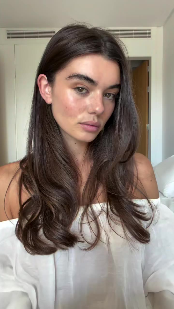 Discovering new shades for my lips @givenchybeauty ❤️