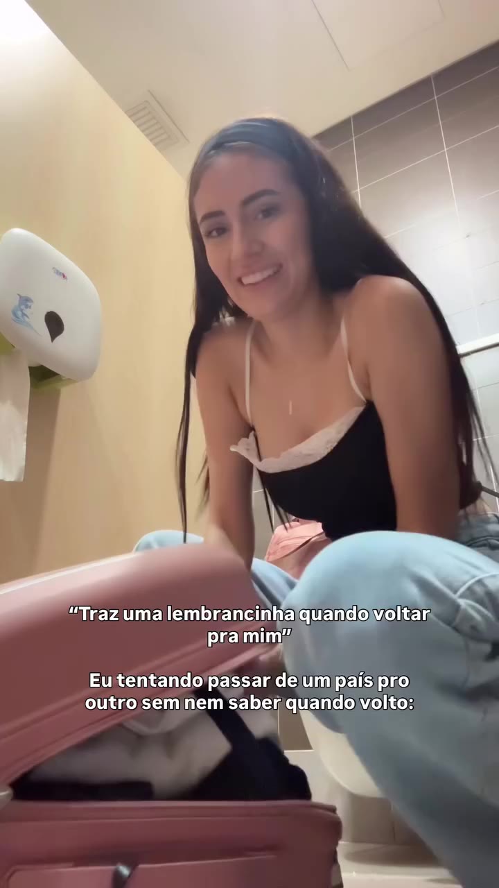 no máximo um chaveiro 🤣 #viagem #modellife #viral