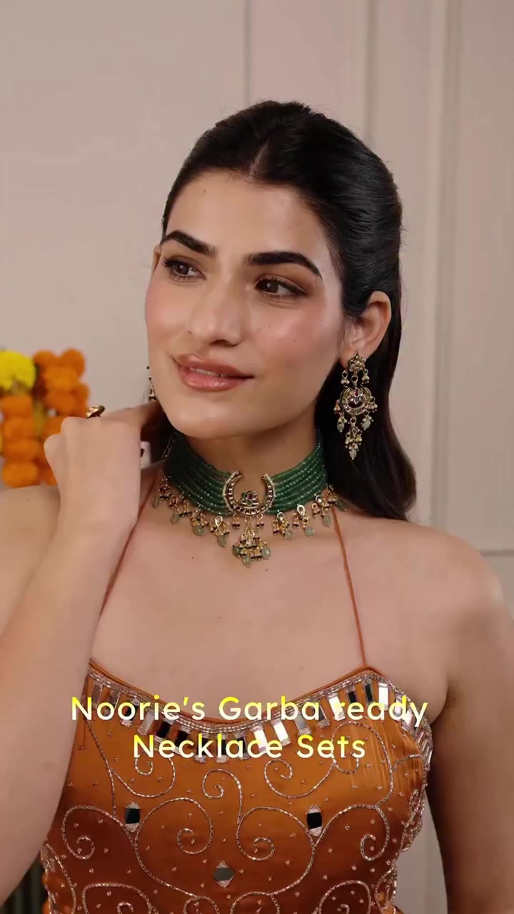 Garba? Check. Lehenga? Check. Necklace stack? Obviously. 💅✨ Your Navratri…