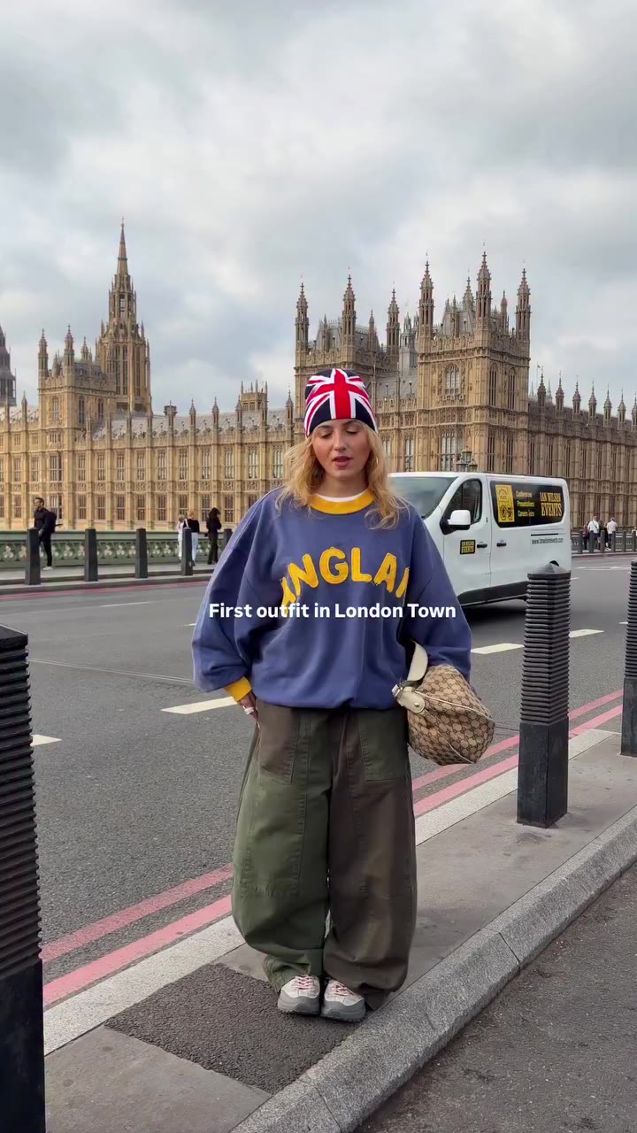 First outfit in London ❤️❤️ #london #bershkastyle #pinterestinspo…