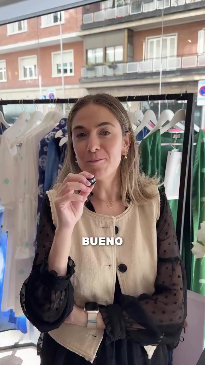 Hoy hablamos con @summstudio_ 💙 #marca #modaespañola #modasostenible…