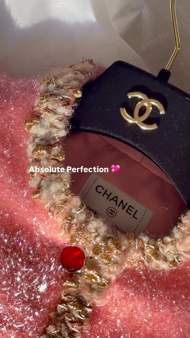 What a beauty! Extreme perfection! Pink sherbet, anyone? Be still my beating…
