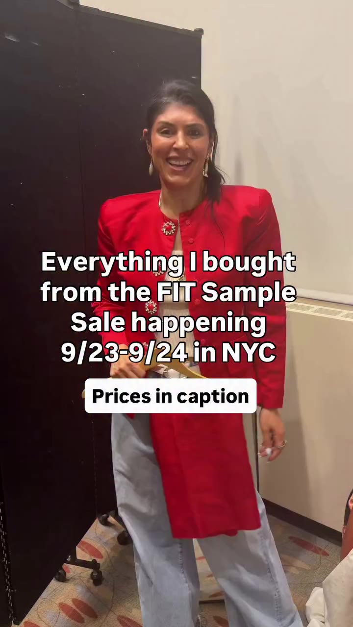 The @fitnyc "27th on Sale" sample sale starts today and here's what I got: 👜…