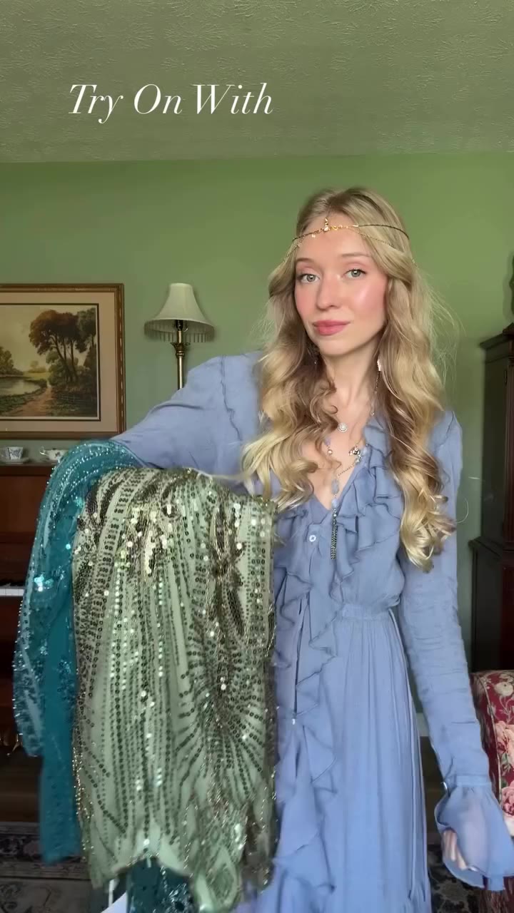 @floralsandwhimsy giving us a try-on full of sparkle, movement, and some…
