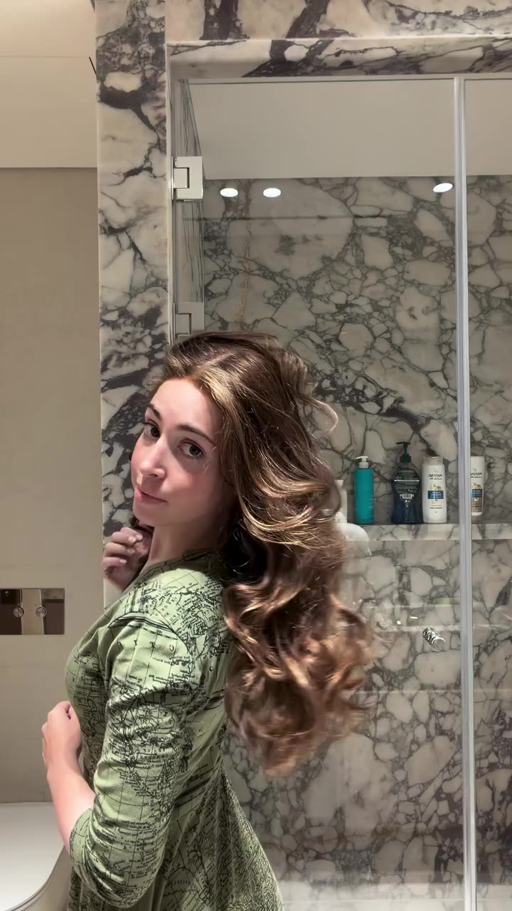 Was not expecting it to work! I used @kitsch satin overnight curlers and I…