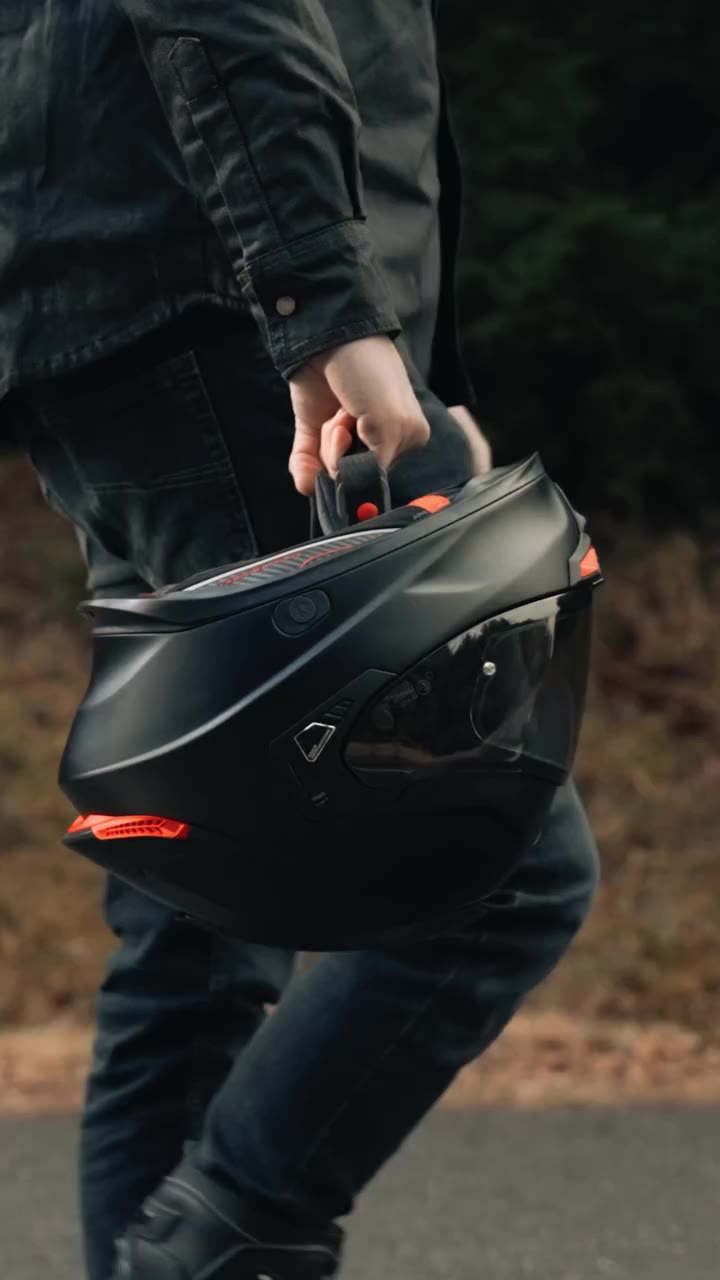 Wind noise. Helmet lift. Pressure points. Sound familiar? 😤 Meet AirFit, our…
