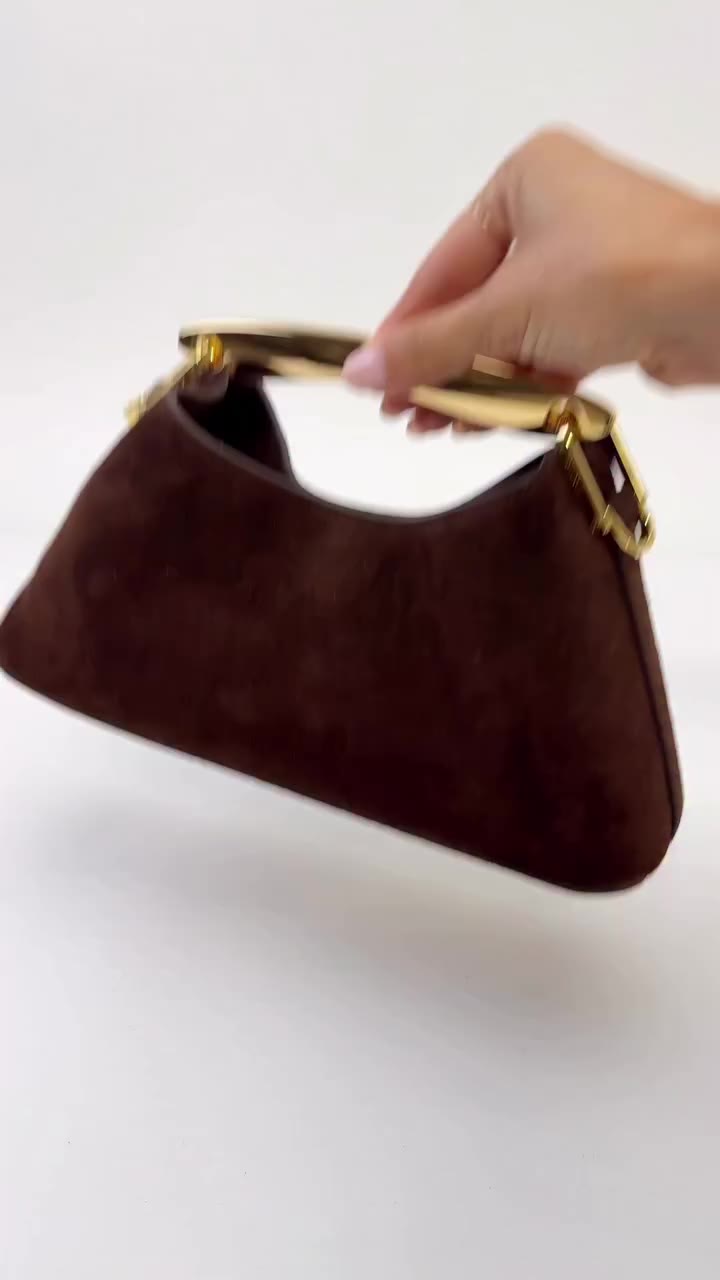 Our Mini Boomerang Suede Brownie💫 #elleme #ellemeparis #ellemebags