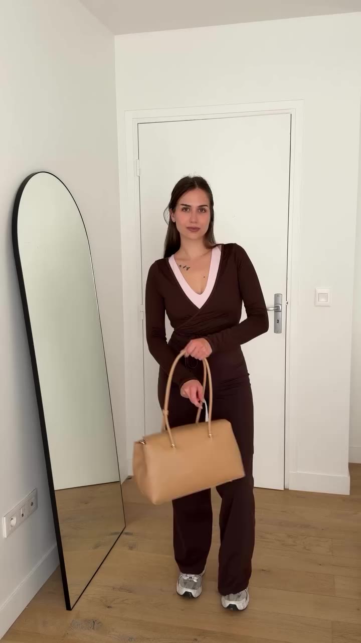 Un seul sac, trois façons de le porter 🤎 Quel look est votre préféré ? #bag…