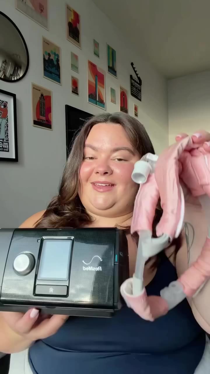 I love my CPAP now 💕 Here’s how I got used to my CPAP machine after being…