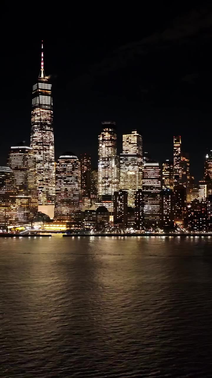 A city that never stands still. Diamonds that never stop spinning. In New…