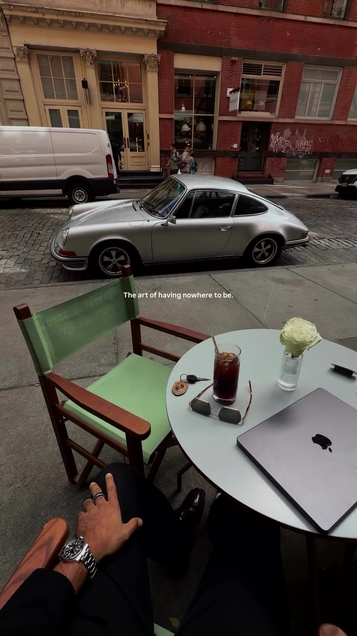 City of mine. @francescosoho #aircooled911 #porsche911 #flat6 #porschelifestyle