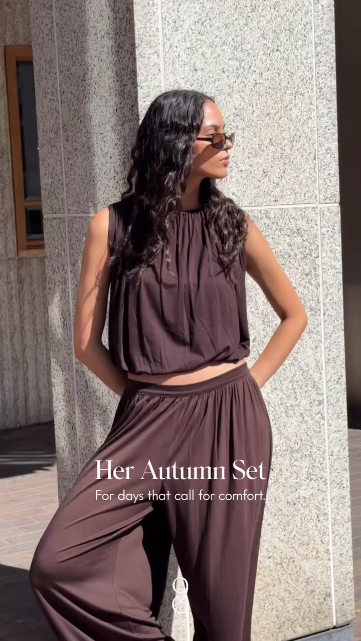 First day of autumn calls for comfort. Her autumn set, in Bitter Chocolate and…