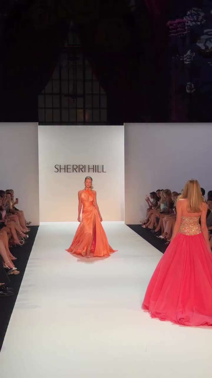 still not over this NYFW moment @alexis_loomans