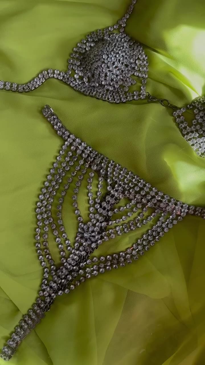 Rhinestone bra & g-string✨ For @pickwickvintage in SF on October 4th. Link to…