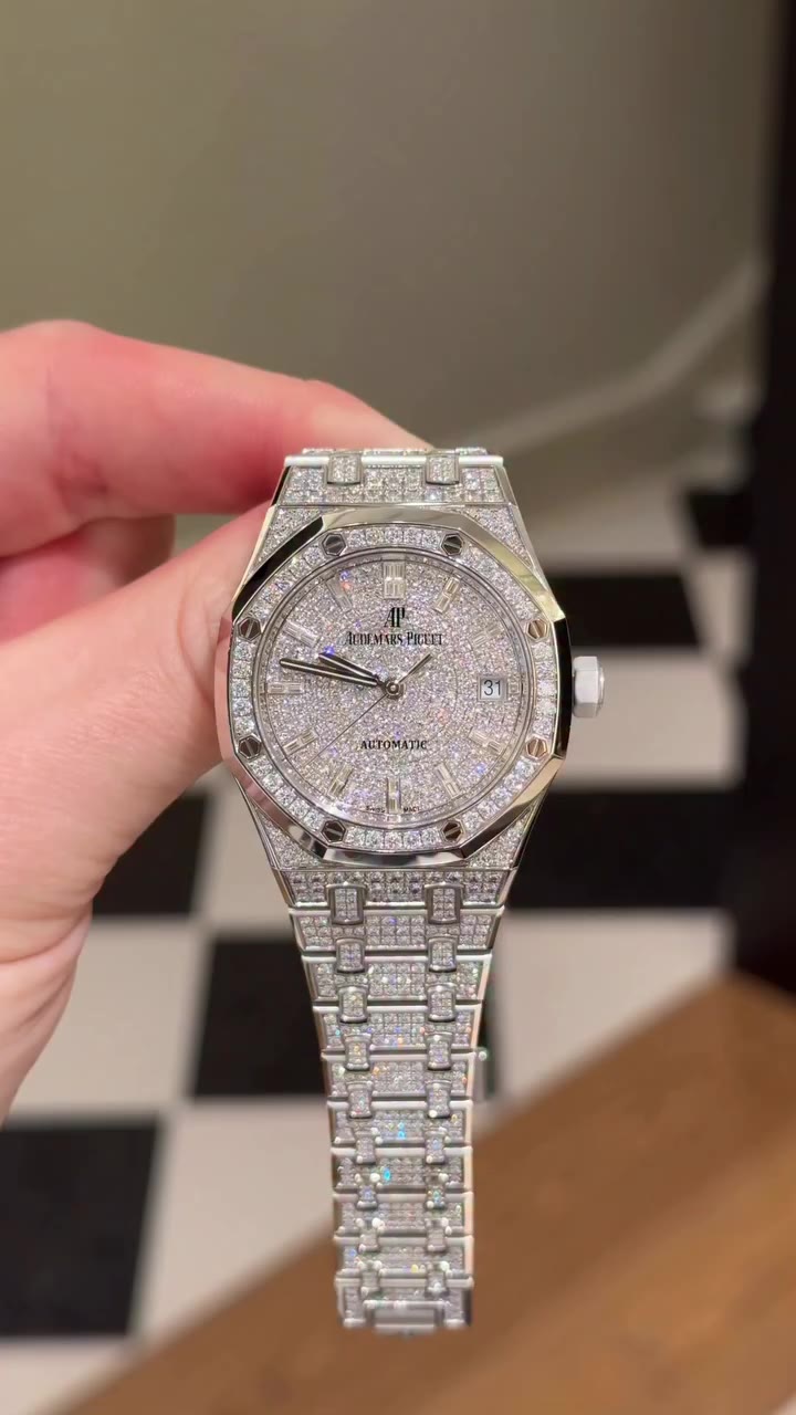 “Factory set” 💎 Audemars Piguet Royal Oak 15452BC White Gold 37mm. New unworn…