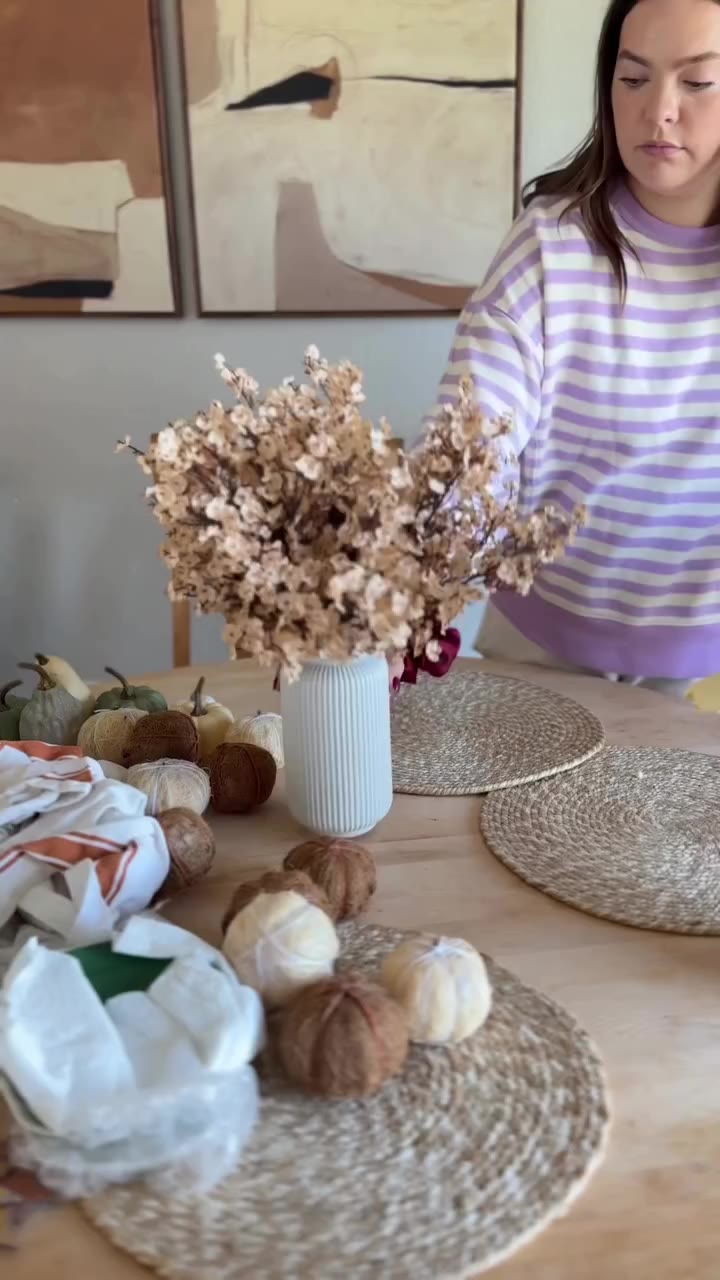 The bar for fall decor this year: cute enough to feel cozy, but easy enough…