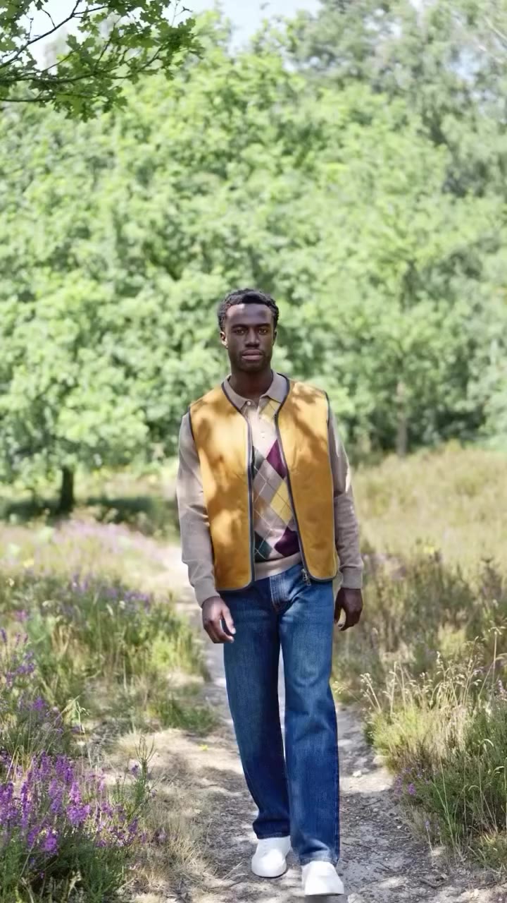 Jesse for @jarroldnorwich 🌱 Autumn tones… 🍁 #sandrareynoldsmodels…