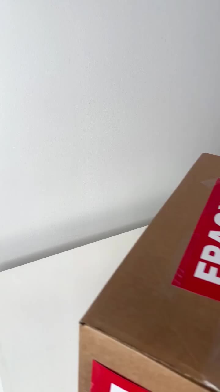 📦 Un colis qu’on avait TRÈS envie d’ouvrir par ici… Parce que oui, Color Wow…