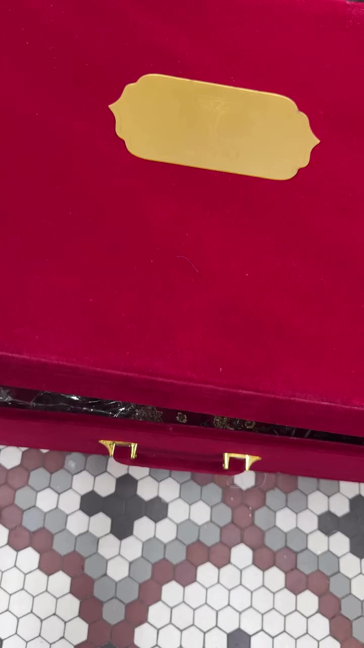 POV: You’re seeing your bridal outfit for the FIRST time. 🥹🤍 The unboxing…