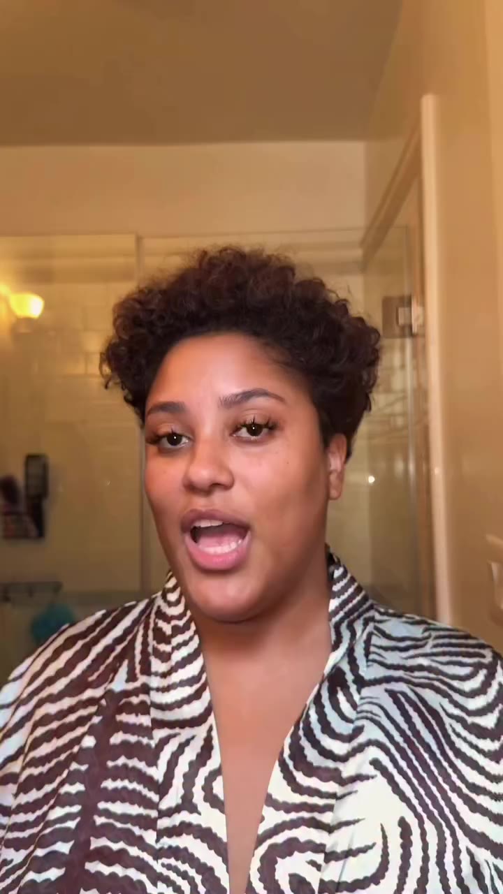 Welcome to my new series, “Learning to not let my hair define me.” 🥹❤️ This…