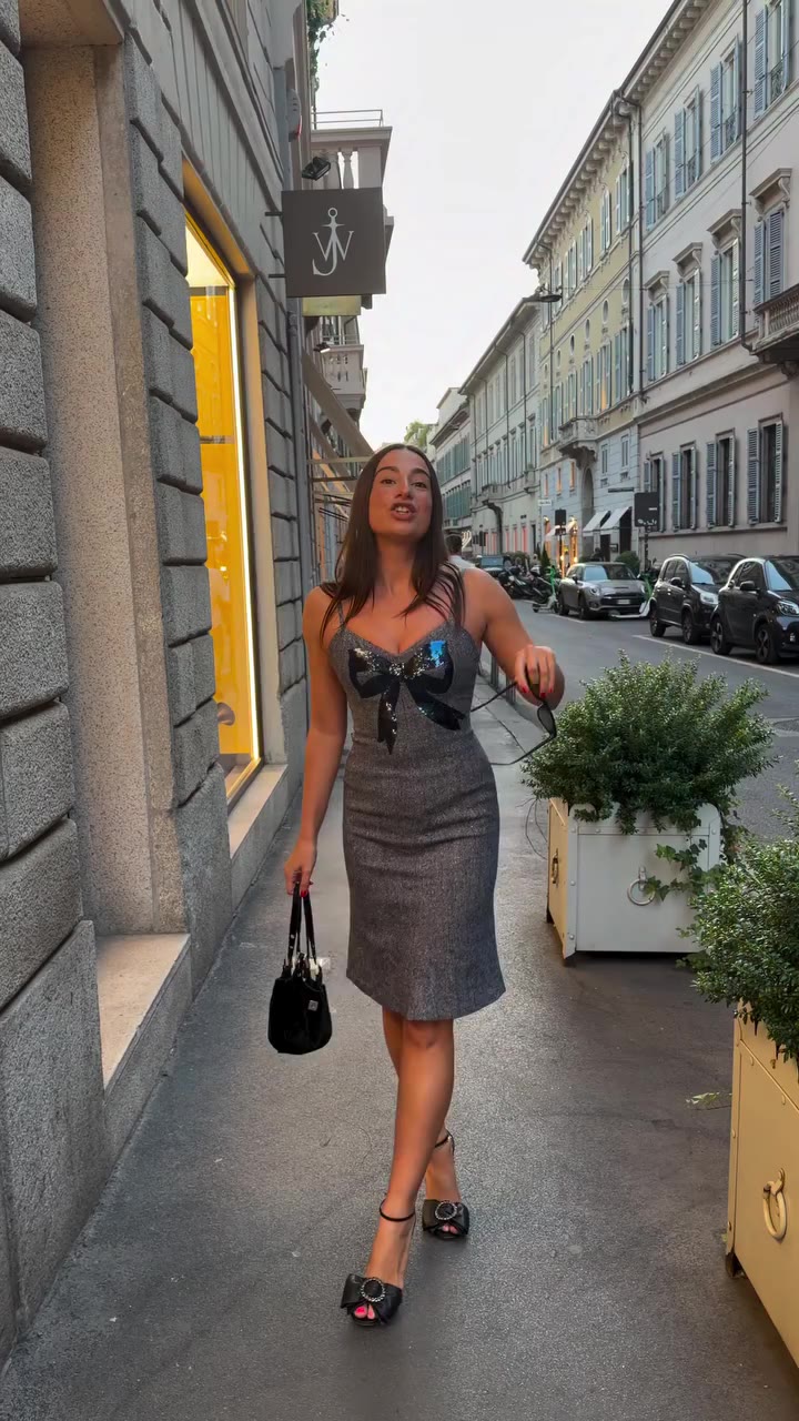 CIAOOOOOOO! how cute is this bow dress 🎀🎀🎀 #styleinspo #milan #outfitinspo…
