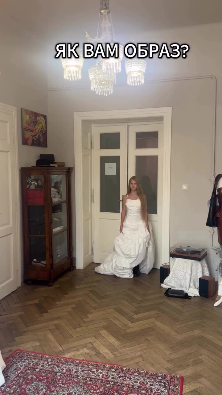 ✨ Творчі експерименти STARLET GROUP ✨ Мода — це не лише про образ. Це про…