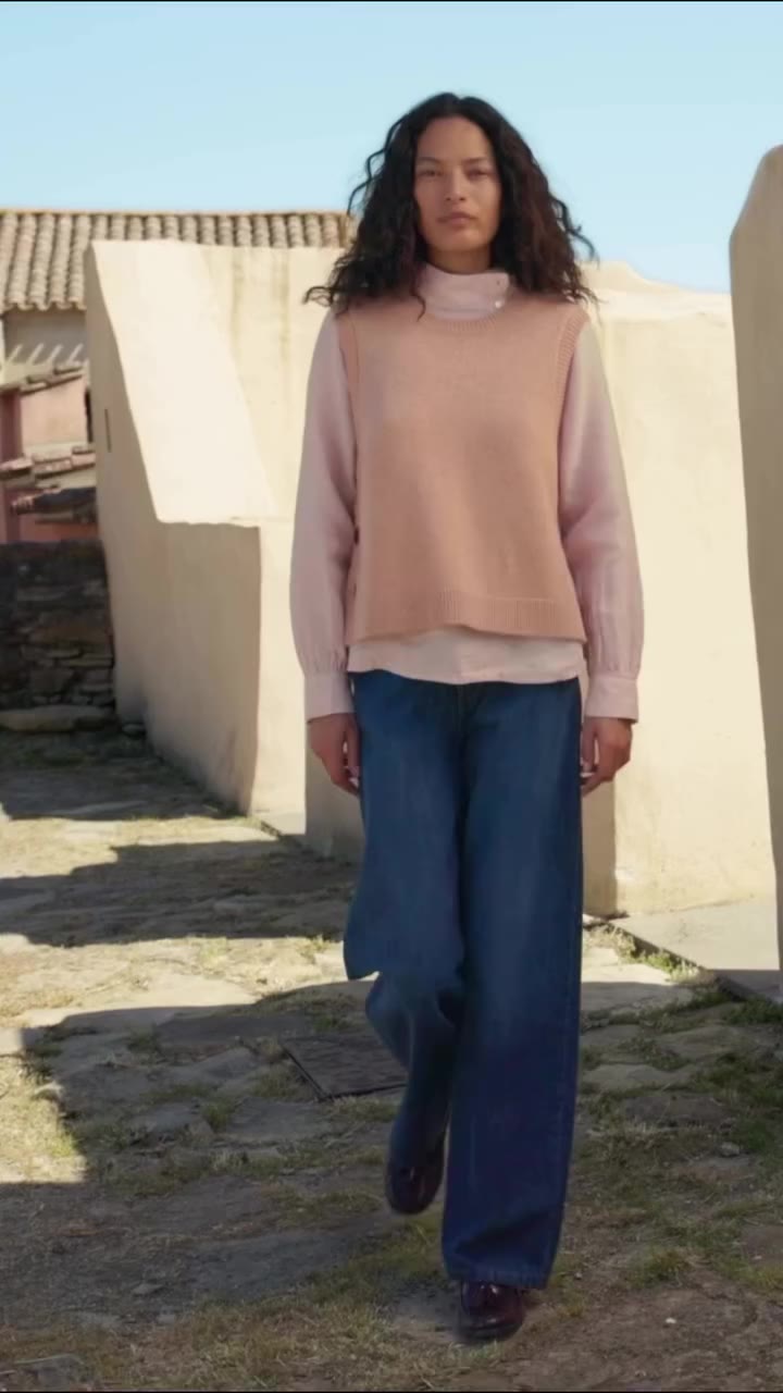 Delicate yet uplifting. These soft shades bring a sense of lightness and…