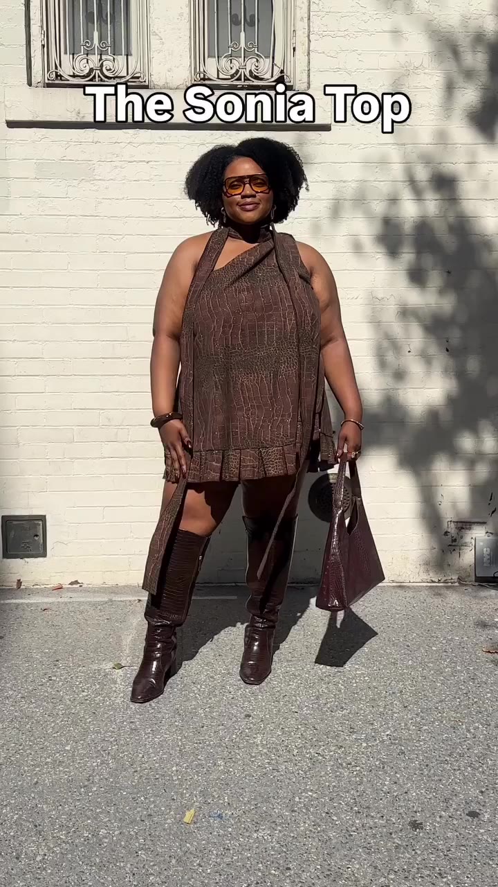 The Sonia Top is always gonna be a fave in every fabric! 🥰 #plussize…