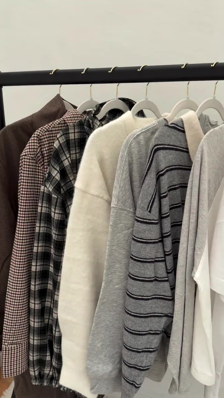 Autumn capsule wardrobe with @hm 🤎 #ad So many endless outfit options! This…