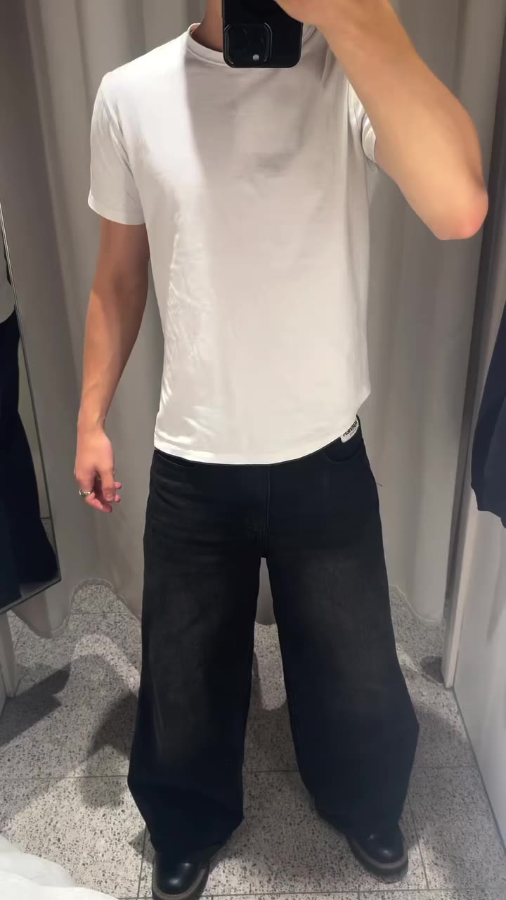 We are looking for models in eu, comment/dm if you’d like to collab! #fashion…