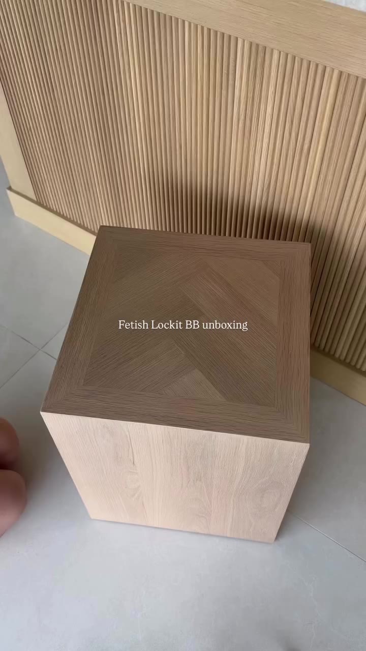 The latest temptation. Let’s unbox the Shine Fetish Lockit BB 🤎✨👜 h e r a u…