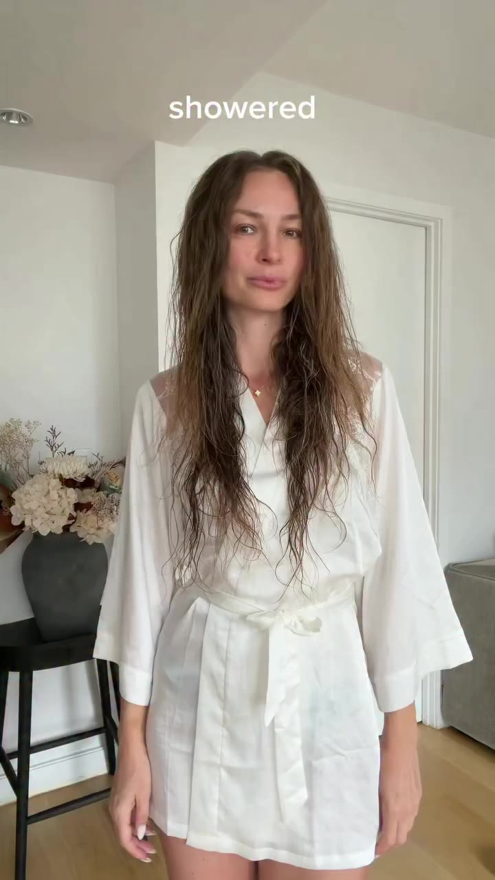 Wet hair to bouncy, finished hair — all with one tool. 🔥Limited-time offer…