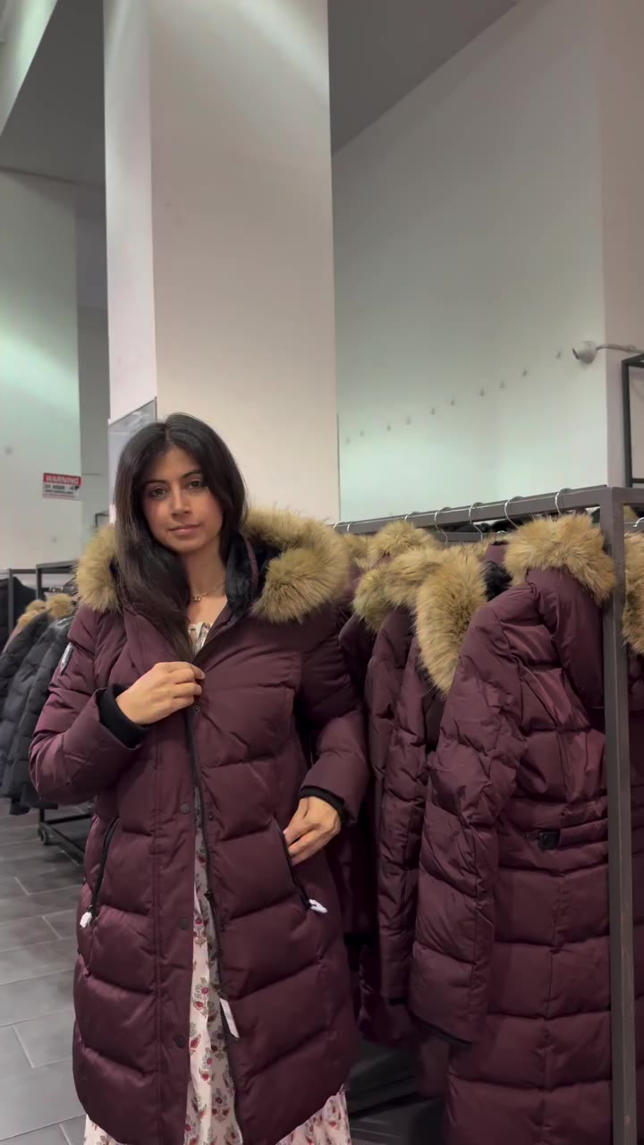 @wefashion_samplesale is hosting Ruksak jackets and coats. There are also some…