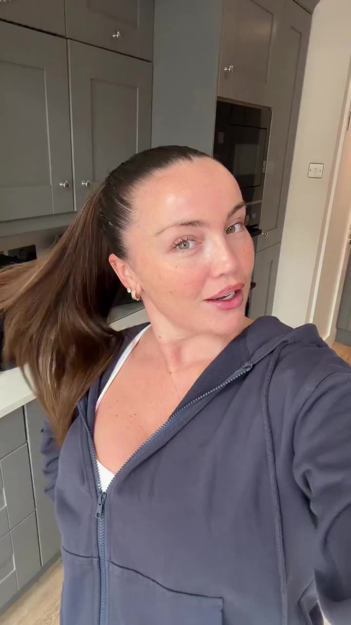 Back in with @therapieclinic for my cosmetic injections & I need to tell you…