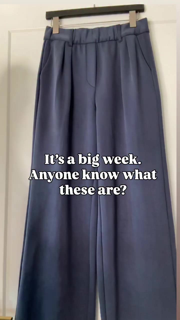 WINNER SELECTED AND CONTACTED!I’m soft, stretchy + ridiculously comfy. I can…