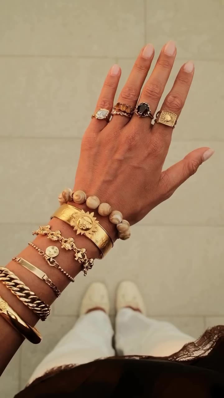 wtf is minimalism? 🙈✨ #jewelry