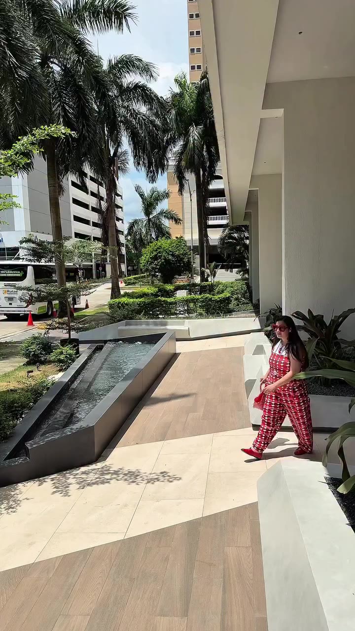 Listas para @fashionweekpty ?? Btw avísenme cuál me pongo.. o todos? Chau…