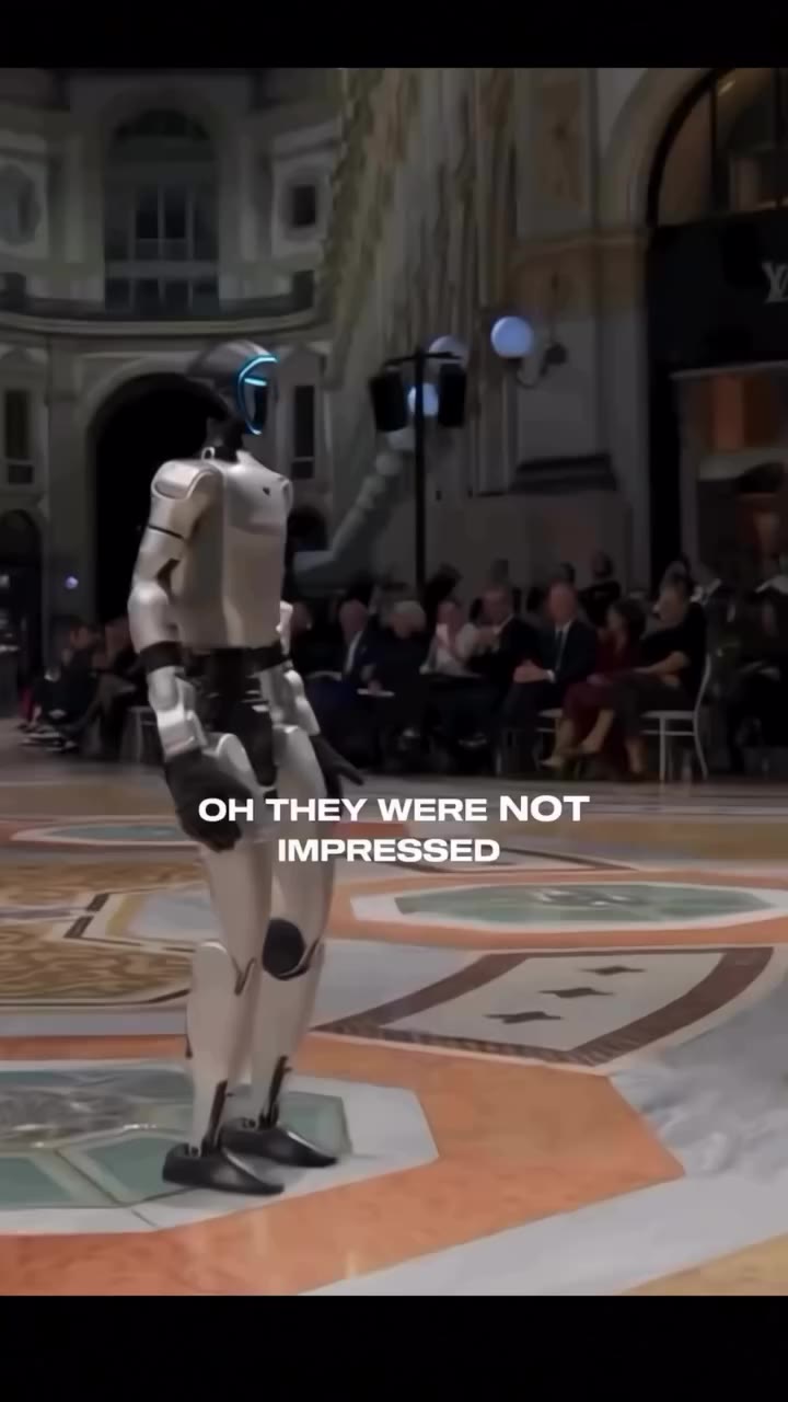 ROBOTS ON THE RUNWAY 🤖 Vogue World 2026: Milano had the internet talking…